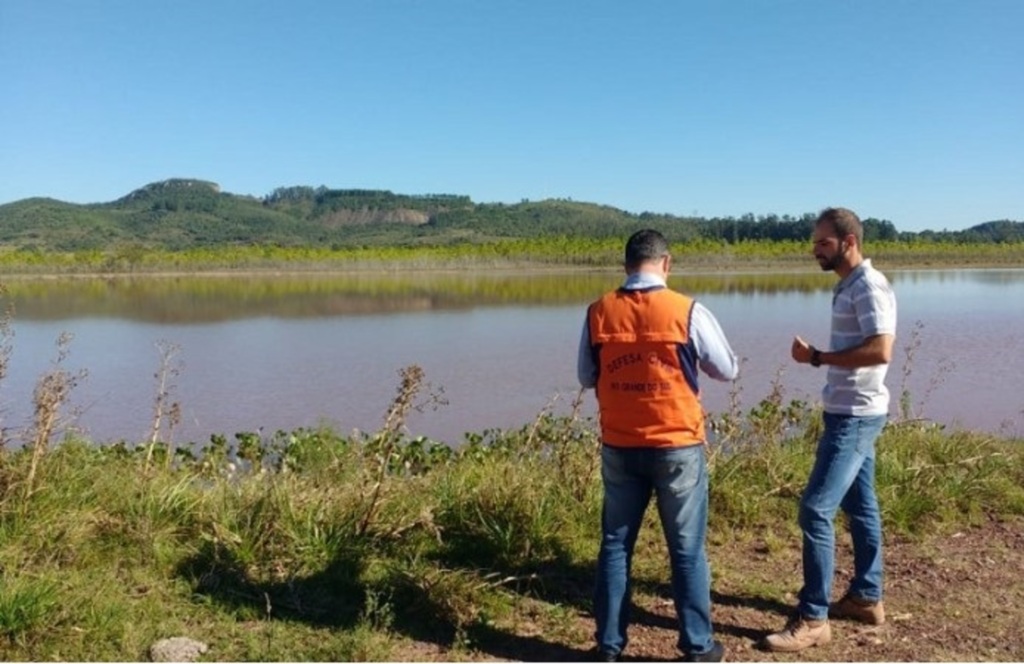 Defesa Civil vistoria barragem interditada em Caçapava do Sul