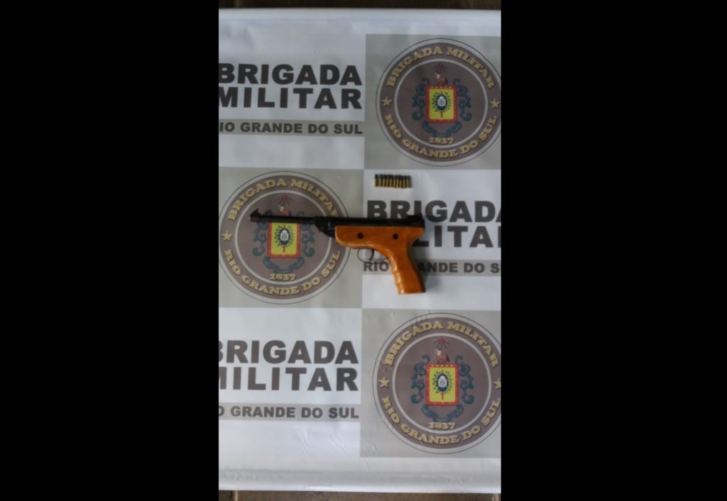 Motorista sem CNH é detido por porte ilegal de arma de fogo em Caçapava do Sul
