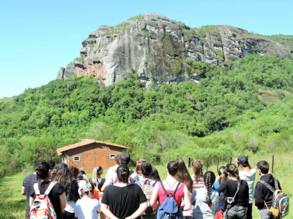 Foto: Organização GEO.DIA - Pedras do Segredo de Caçapava do Sul/RS