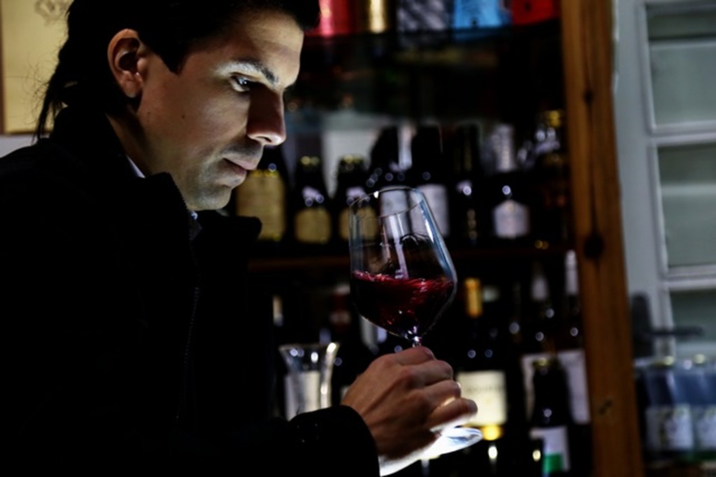 Caxiense radicado em Santa Maria abrirá bar de vinhos em agosto