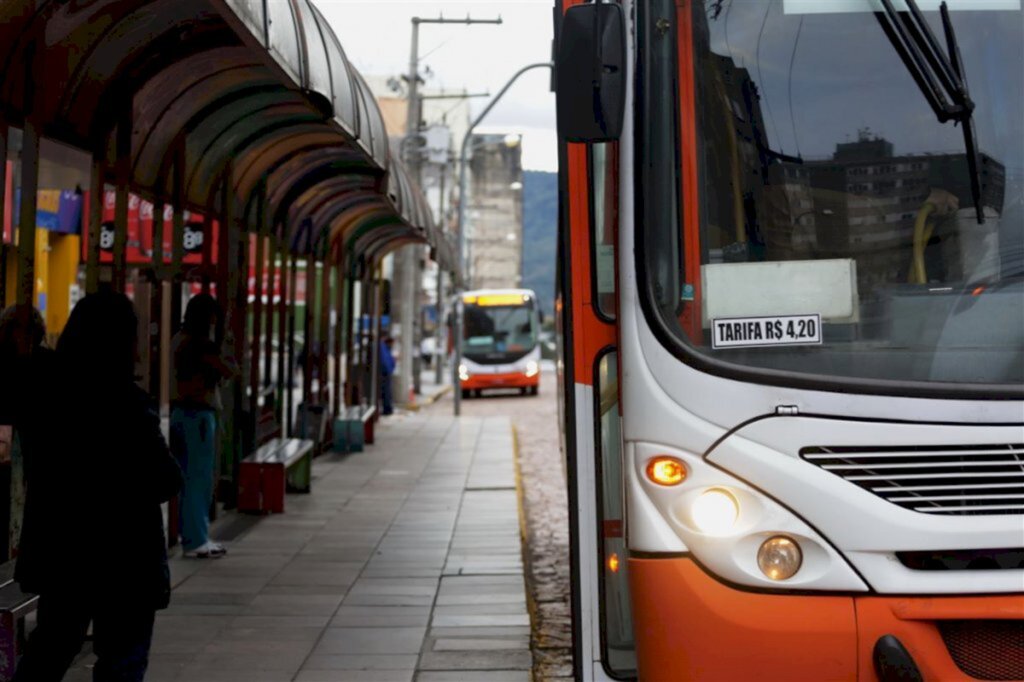 Trabalhadores de ônibus pedem 21%, mas ATU diz ser impossível esse percentual de reajuste