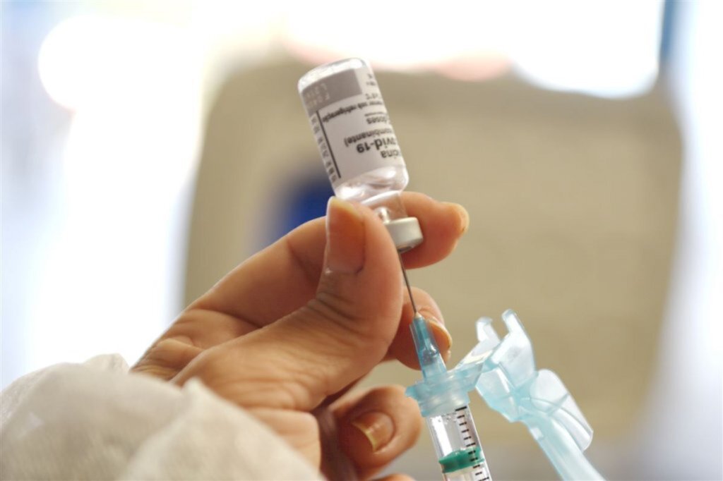 Santa Maria tem nova vacinação contra Covid para pessoas com 18 anos ou mais nesta sexta