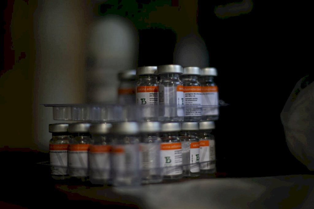 Butantan entrega mais 1 milhão de doses de vacina contra Covid-19