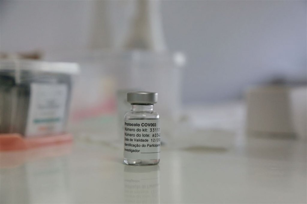Governo prevê R$ 20 bilhões para compra de seringas e agulhas para vacinas da Covid-19