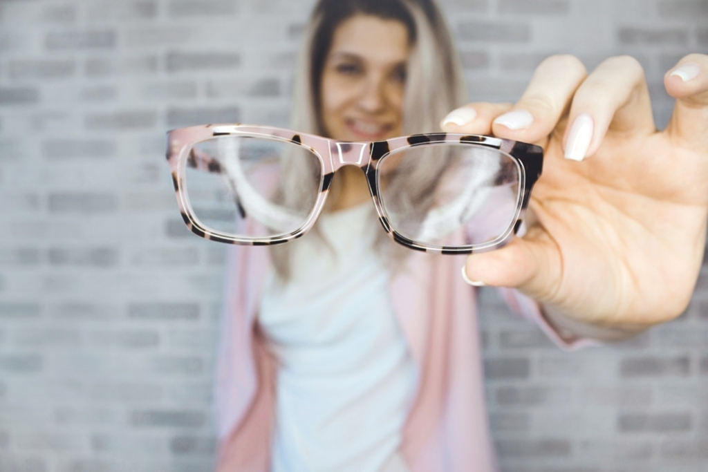 Como aplicar a técnica de visagismo na escolha de um óculos