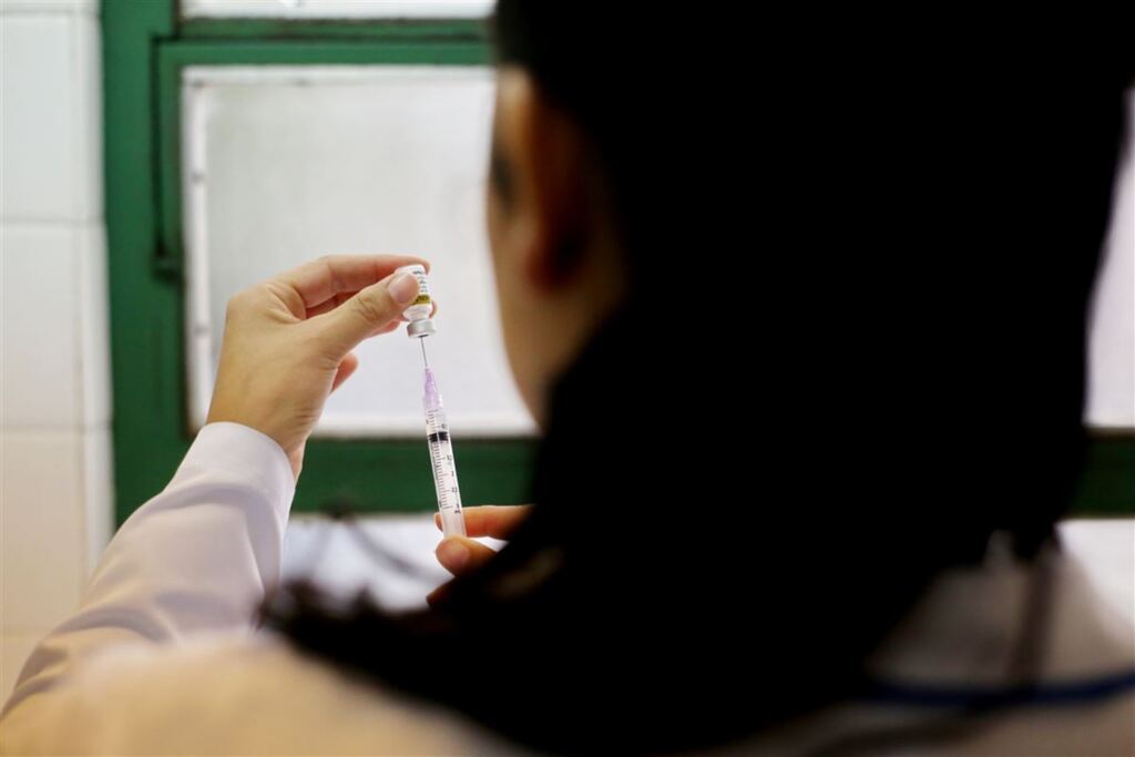 Vacina contra a gripe pode ser encontrada em farmácia de Santa Maria