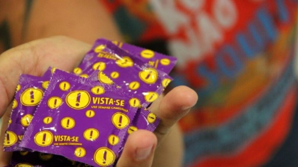 Secretaria da Saúde distribui 100 mil preservativos em pedágios durante o Carnaval