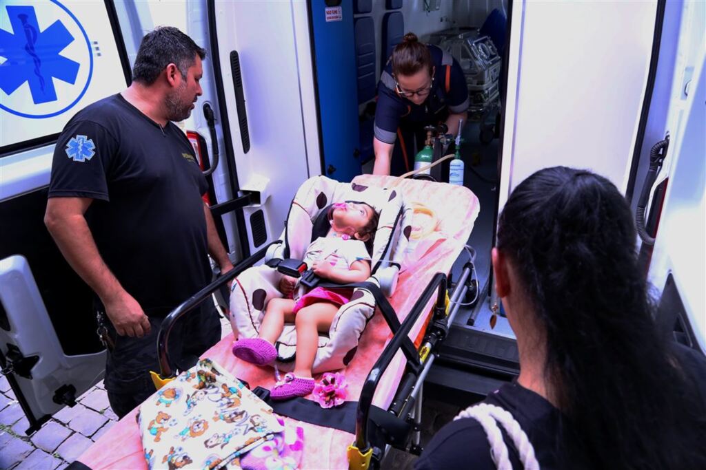 Menina dada como morta ao nascer, no Husm, deixa hospital na Capital