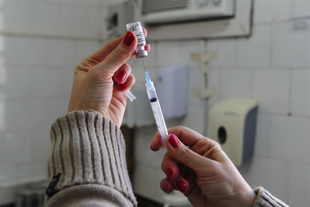 Foto: Gabriel Haesbaert (Diário) - Campanha Nacional de Vacinação contra a Gripe, vai atrasar em uma semana este ano em todo o país, agora, ela deve iniciar no dia 23 de abril e se estender até 1 de junho