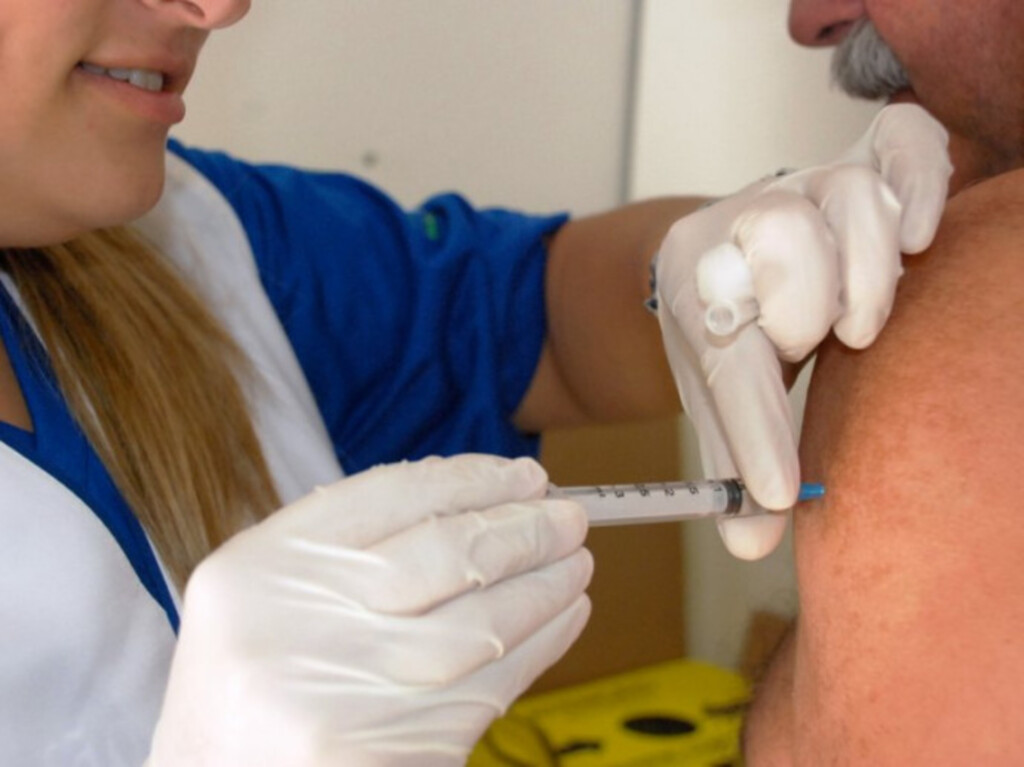 Campanha de vacinação contra a gripe começa dia 16