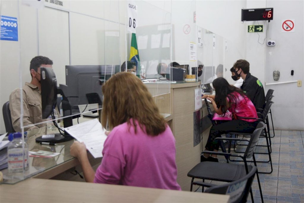 Foto: Pedro Piegas (Diário) - Eleitores devem priorizar o serviço pela internet, mas podem procurar o cartório se necessessário