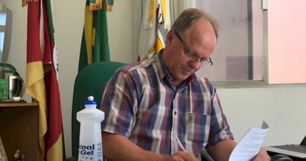 Prefeito de São Sepé toma posse como vice-presidente da Famurs nesta quarta