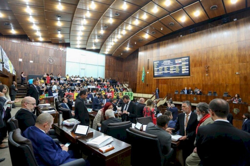 Estatuto do Magistério é aprovado na Assembleia Legislativa