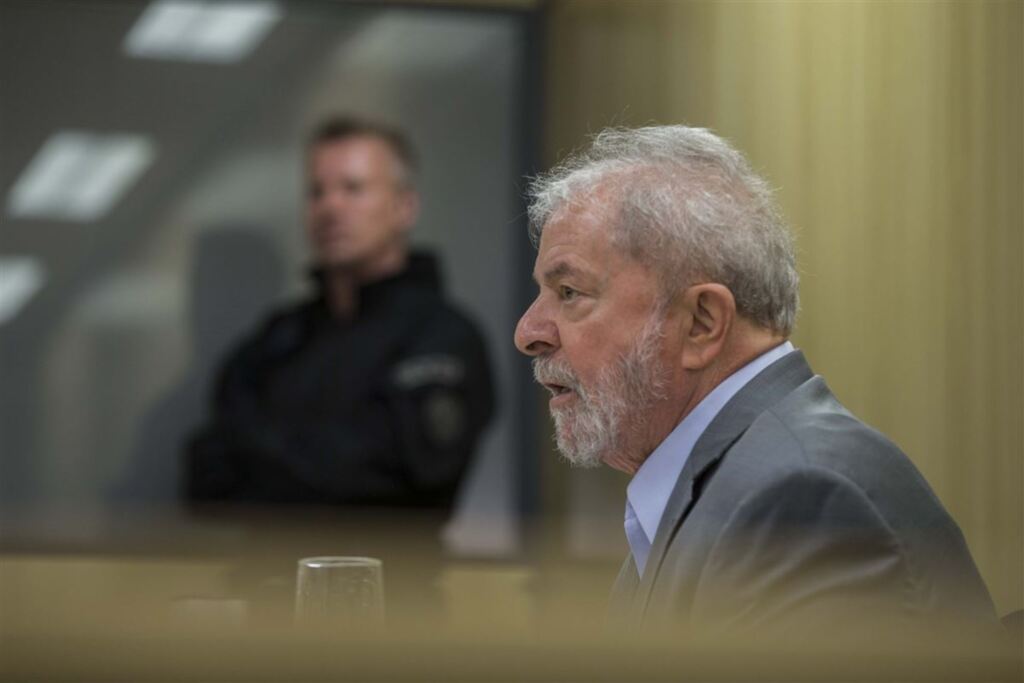 Por 3 votos a 2, Segunda Turma do STF nega liberdade a Lula