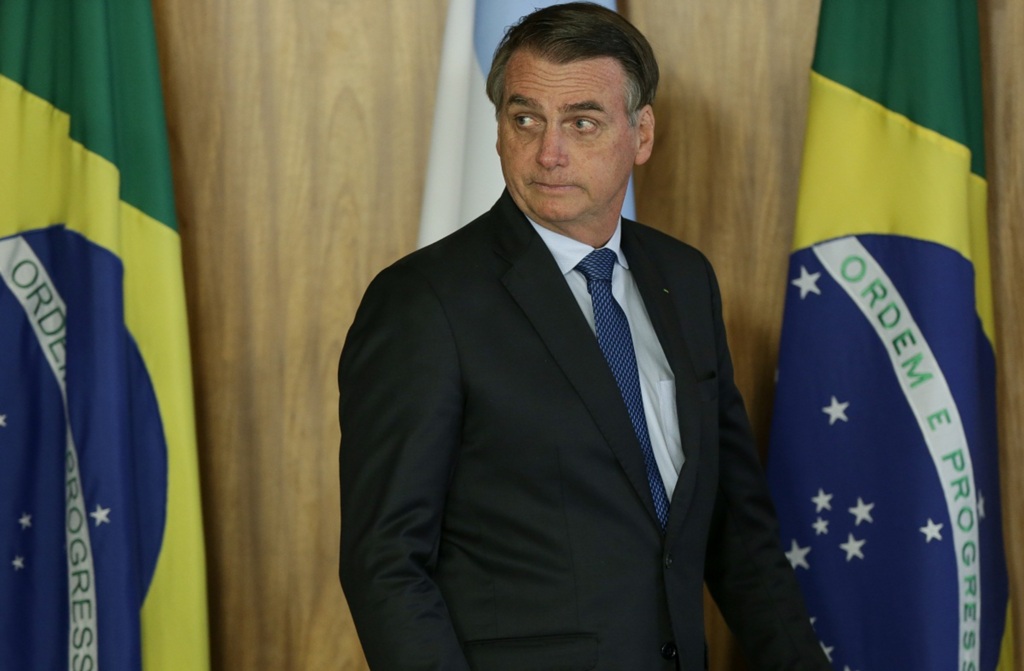 Bolsonaro é criticado por vídeo obsceno e diz que não pretendia atacar o Carnaval