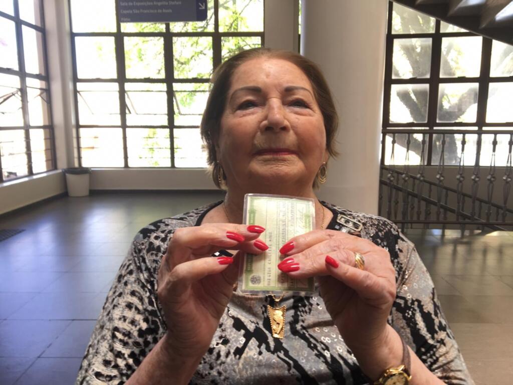 Renan Mattos - Dona Brigida Moro tem 100 anos e mesmo sem precisar votar, compareceu na seção 633, na Unifra