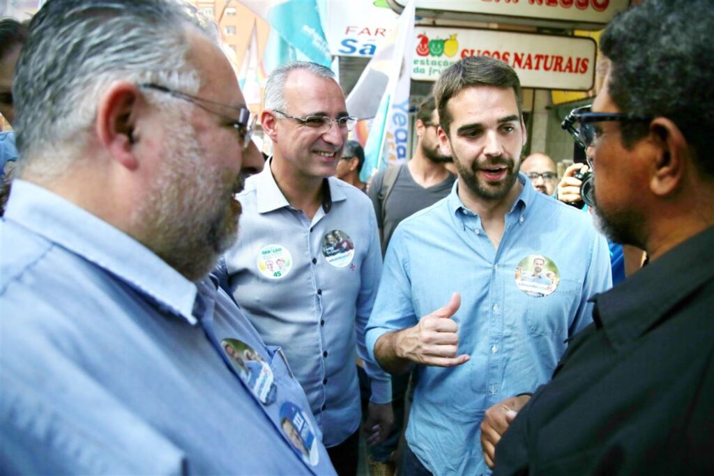 Foto: Renan Mattos - Eduardo Leite acompanhado do vereador Admar Pozzobom e do prefeito Jorge Pozzobom