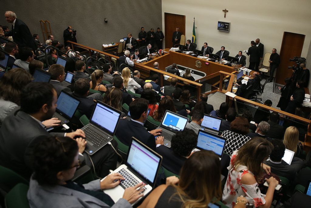 Por unanimidade, Quinta Turma do STJ rejeita habeas corpus preventivo de Lula