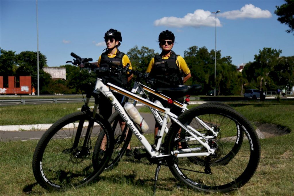 VÍDEO: em seis meses, Bike Patrulha da BM aproxima policiais da comunidade