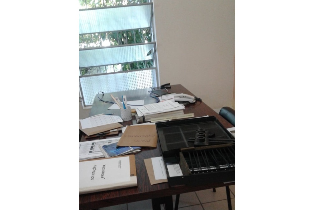 Ladrões furtam computadores usados em projetos de reformas de escolas em Santa Maria
