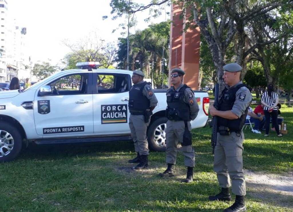 Policiais da Força Gaúcha realizam operação em Santa Maria