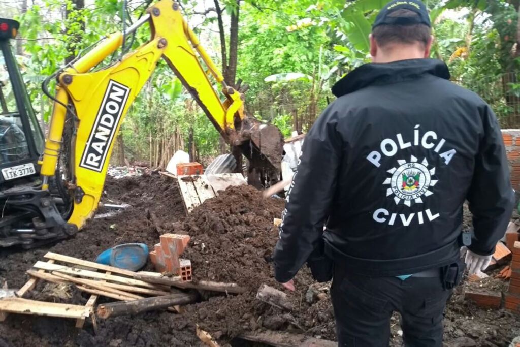 Corpo de mulher encontrado enterrado em chiqueiro é identificado