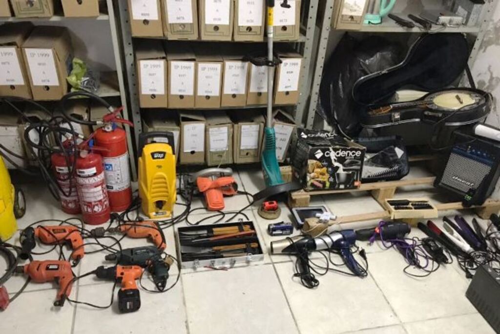 Polícia Civil realiza operação para apreender objetos furtados