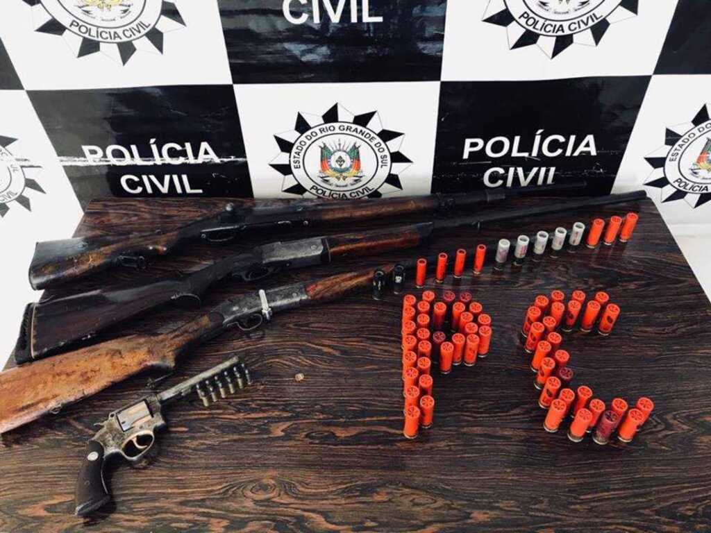 Polícia apreende armas que teriam sido usadas para assaltar família durante ceia de Natal
