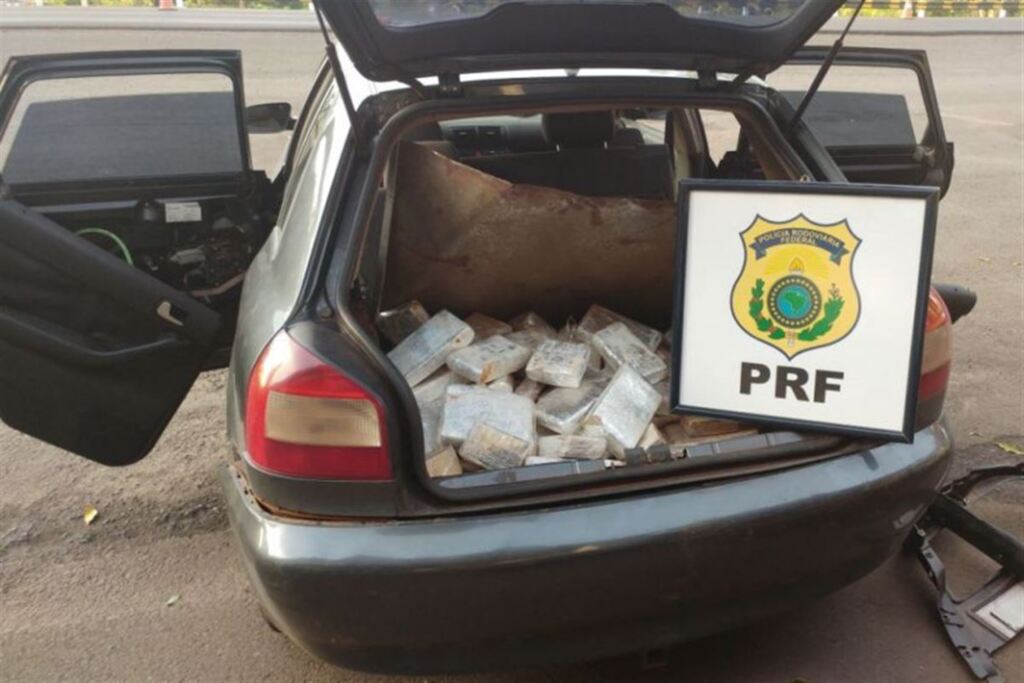 Paraguaio é preso em flagrante com mais de 150 quilos de maconha na BR-158