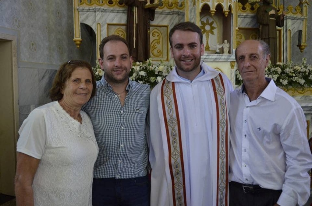 Morreu Adani Carlos Guerra