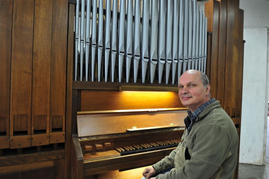 Morre, aos 60 anos, fabricante de órgãos de tubo Manfred Worlitscheck