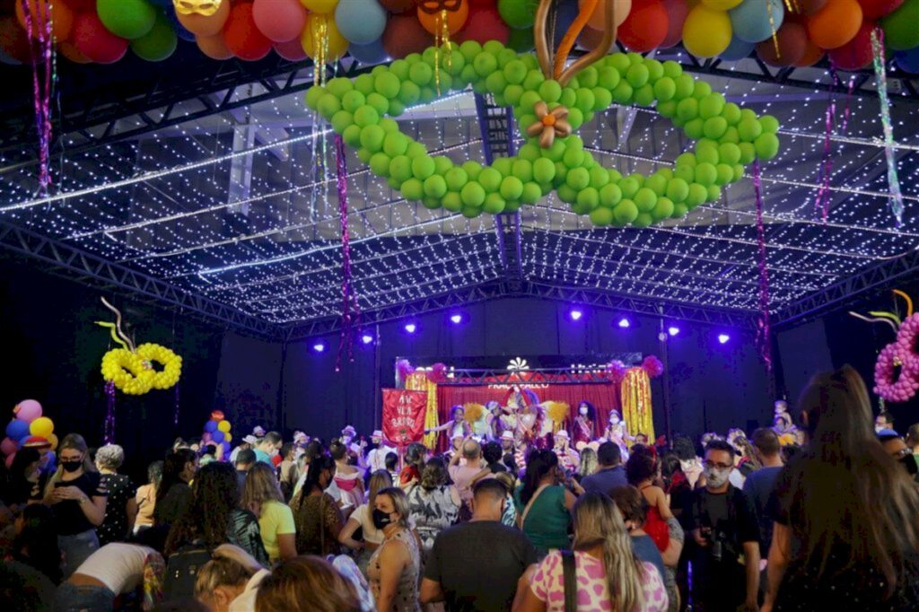 Bailes de carnaval infantil movimentam Santa Maria nesta terça-feira