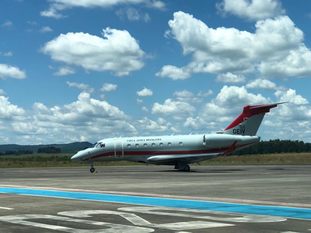 Grupo Especial de Inspeção em Voo realiza vistoria no aeroporto de Correia Pinto, atendendo pedido de Carmen Zanotto