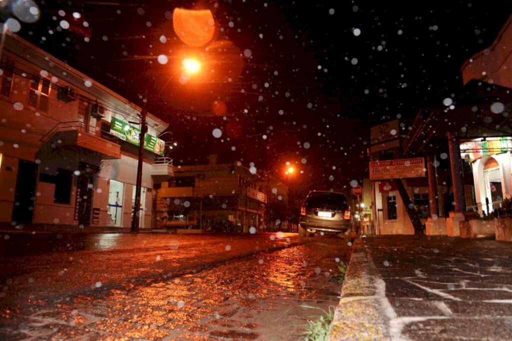 VÍDEO: Dilermando de Aguiar tem registro de neve na noite de segunda-feira