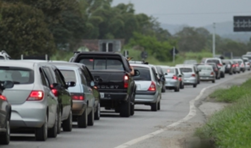 Rodovias do Norte de SC terão trânsito restrito durante o feriadão de Carnaval