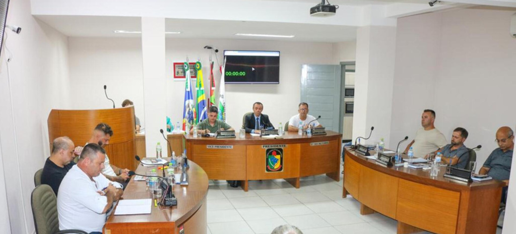 PASSO DE TORRES: CÂMARA DE VEREADORES REALIZA A PRIMEIRA SESSÃO ORDINÁRIA DE 2023