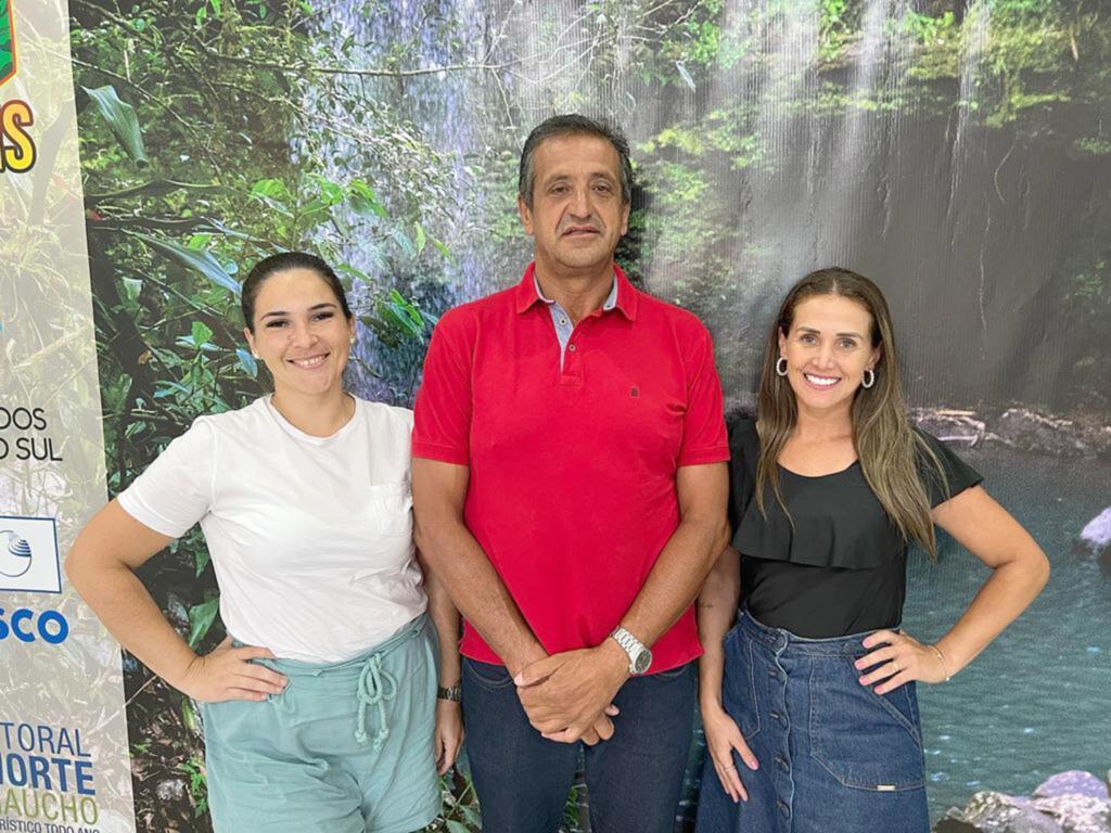 PREFEITURA DE MAMPITUBA CONTA COM NOVA 
SECRETÁRIA DE ASSISTÊNCIA SOCIAL