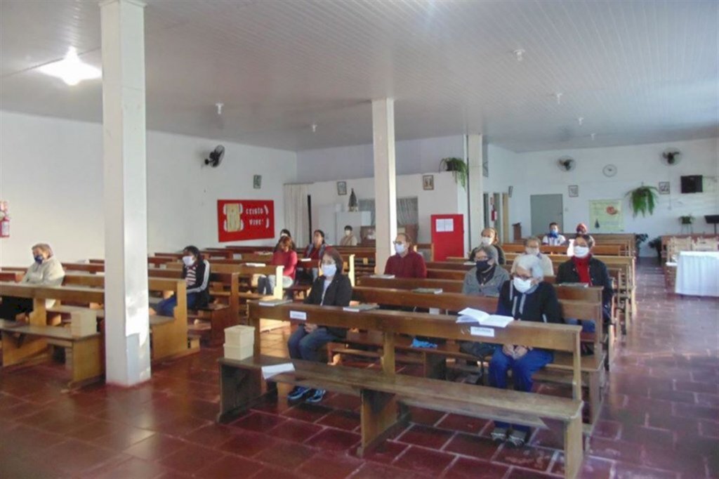 Atividades religiosas seguem com restrições em Santa Maria e região