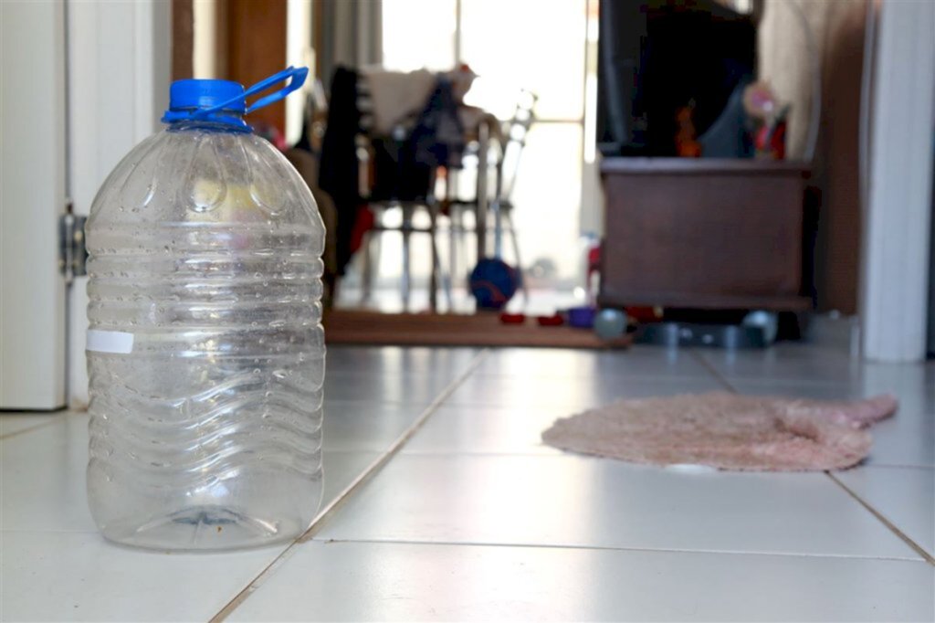 Cerca de 1 mil residências ficam sem água nesta sexta-feira