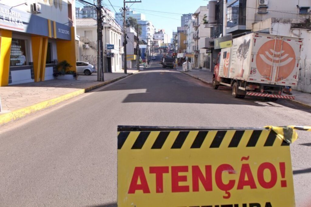 Cruzamento das ruas Riachuelo e Tuiuti terá bloqueios até domingo