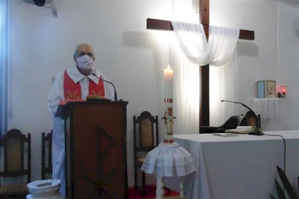 Atividades religiosas seguem com restrições em Santa Maria