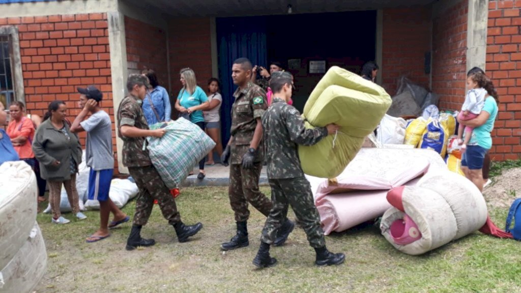 Mais famílias são retiradas de casa devido à chuva em Rosário do Sul