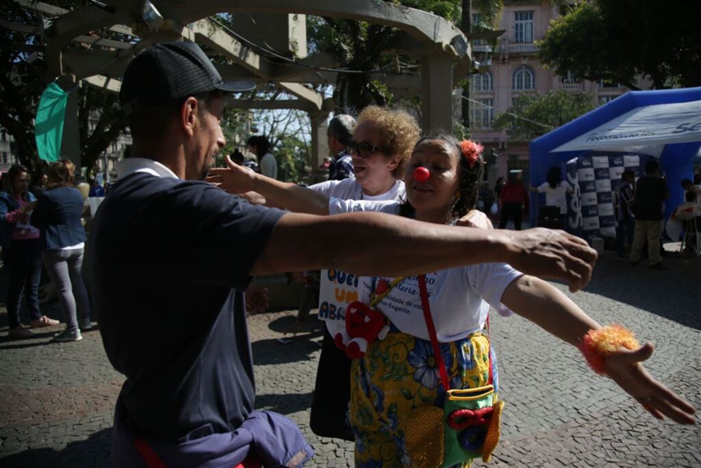 Dia Nacional do Voluntário é comemorado na Praça Saldanha Marinho