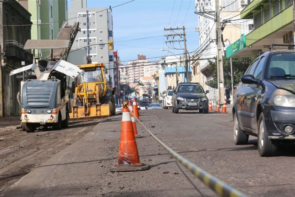 Obra do asfalto de trecho da Rua André Marques é adiada