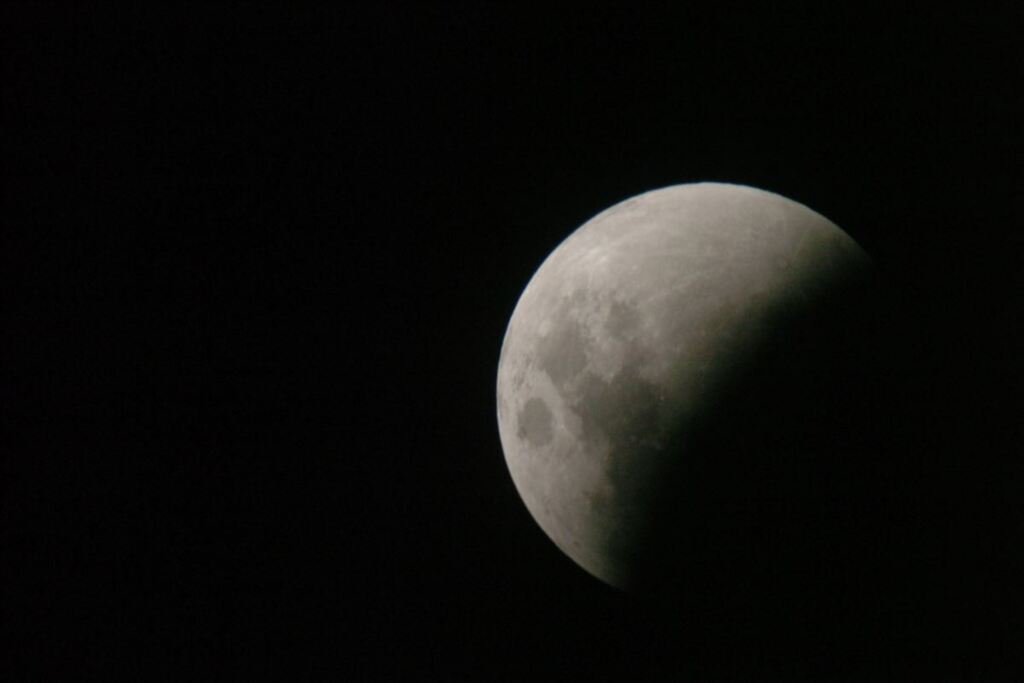 Eclipse parcial da Lua será pouco visível em Santa Maria e região
