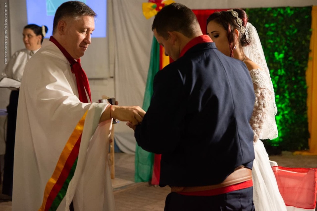 FOTOS: casal realiza sonho de casar em cerimônia gaúcha em Santa Maria
