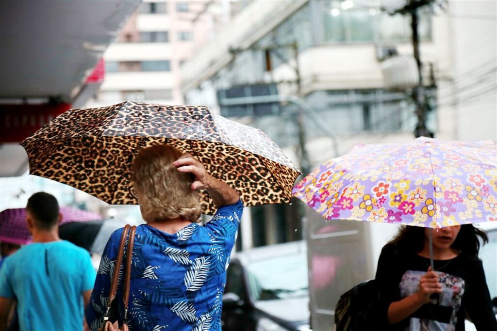 Por causa da chuva, manifestação do Dia da Mulher é adiada