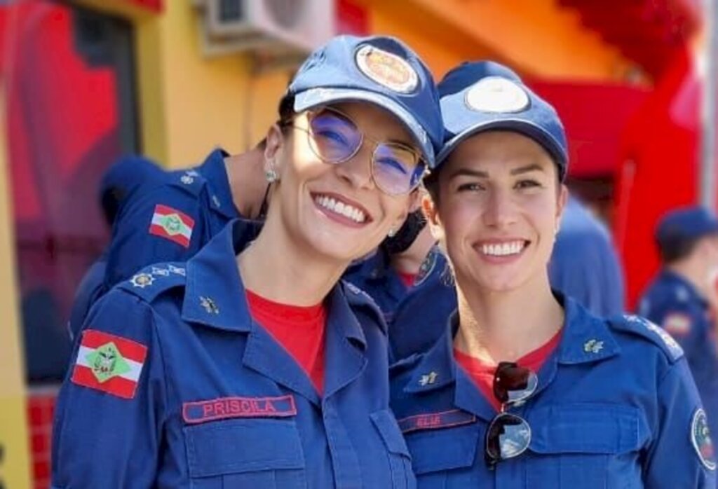Duas mulheres se tornam comandantes de batalhões dos Bombeiros pela primeira vez