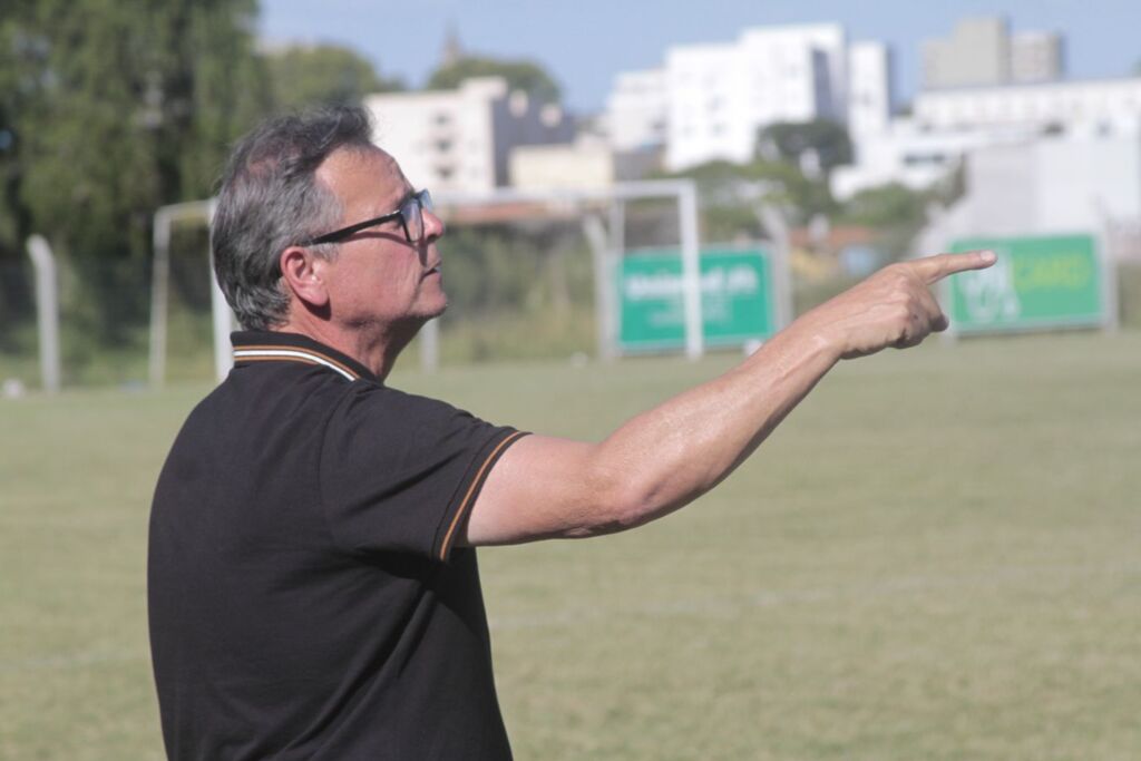 Foto: Yuri Cougo Dias - Jornal Minuano - Mandatário do Jalde-Negro afirma que a Pedra Moura está liberada para receber partidas