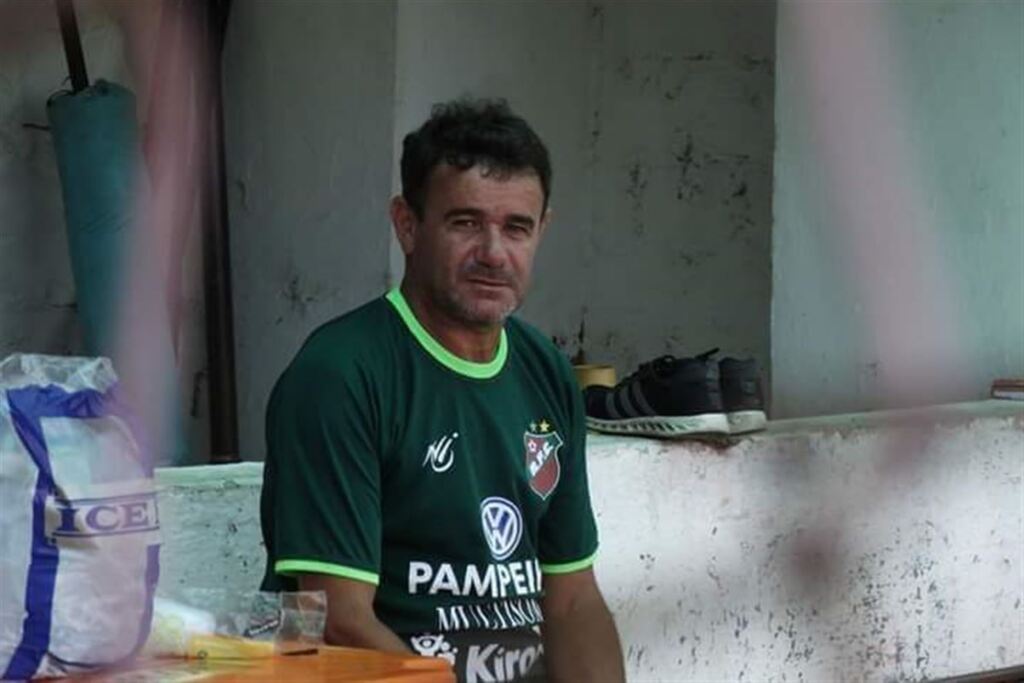 Ex-roupeiro do Riograndense, Mário Fernandes fala sobre a paixão pelo clube e sua vida